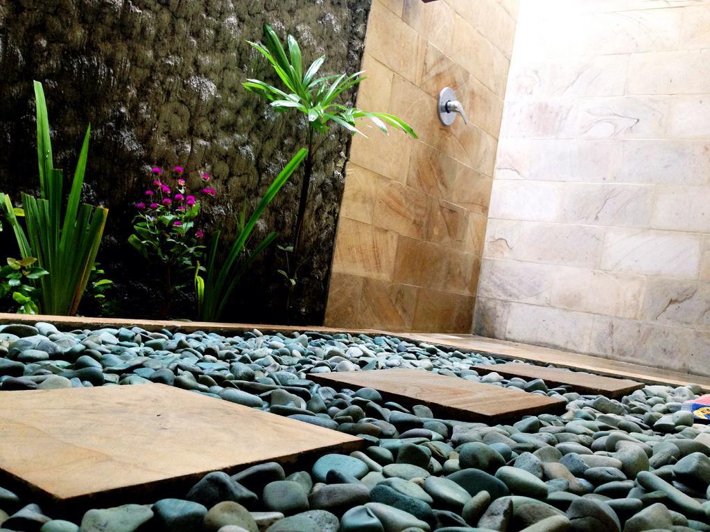 Shu Villa Lombok Kuta  Экстерьер фото